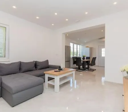Apartment Brdo Grubine Exteriér fotografie